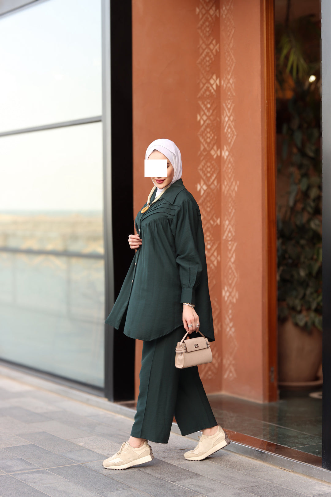 Emerald Ease Set