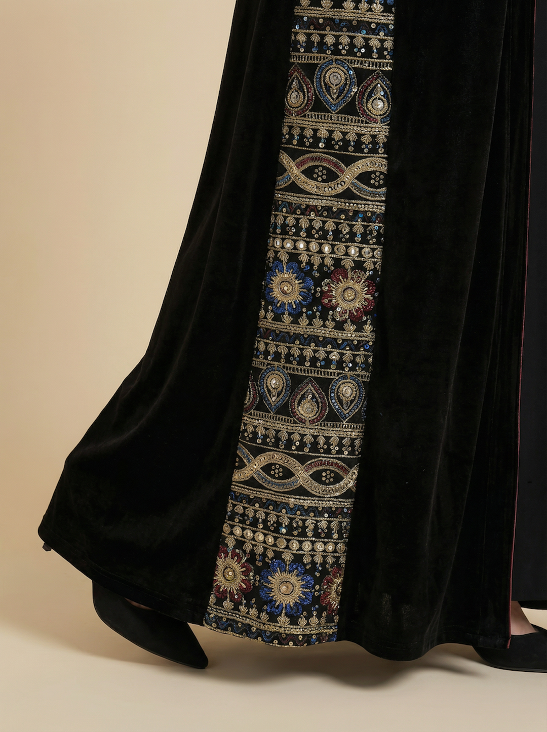 Daraa Velvet Set - Gold