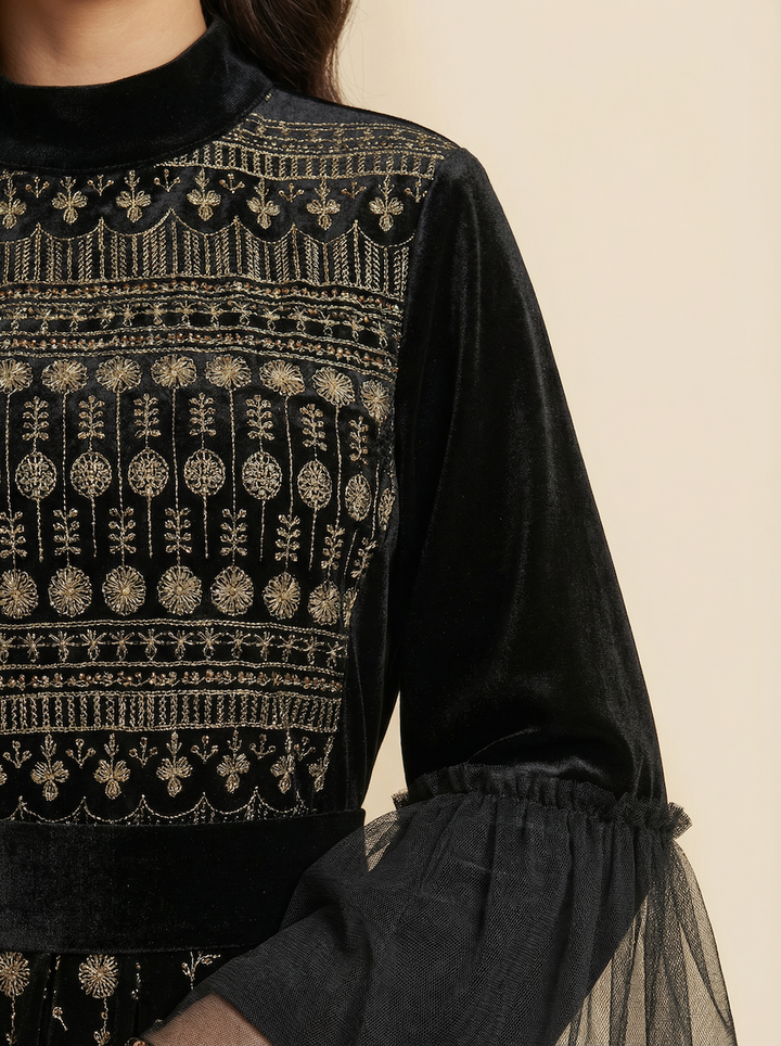 Daraa Velvet Set - Luxury