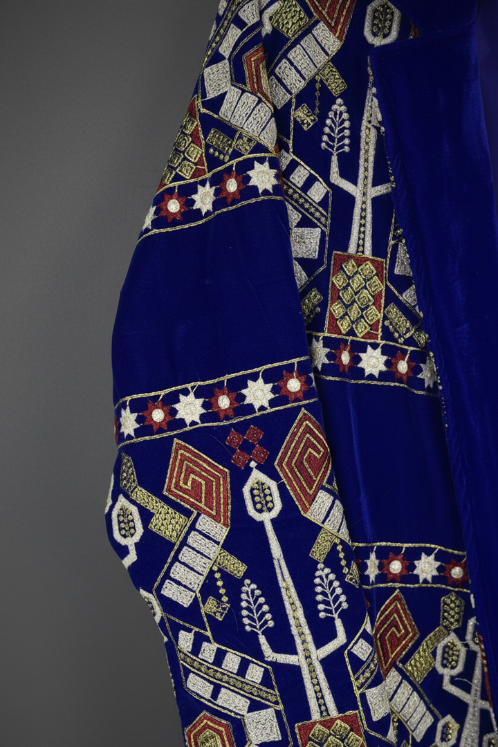 Detailed sleeve pattern shot