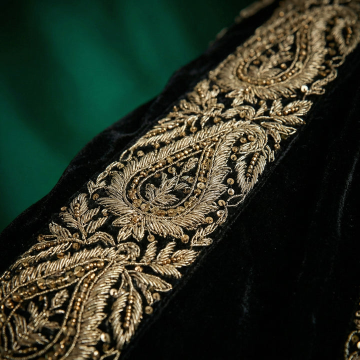 Indian Velvet Embroidered Daraa Set